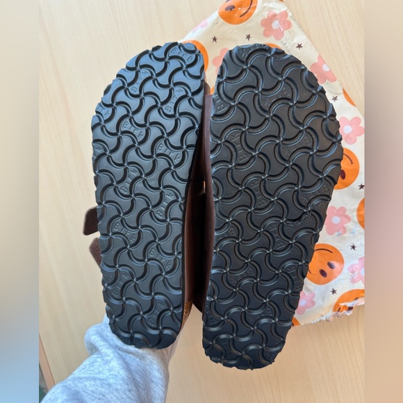 BRAND NEW BIRKS - Picture 3 of 4